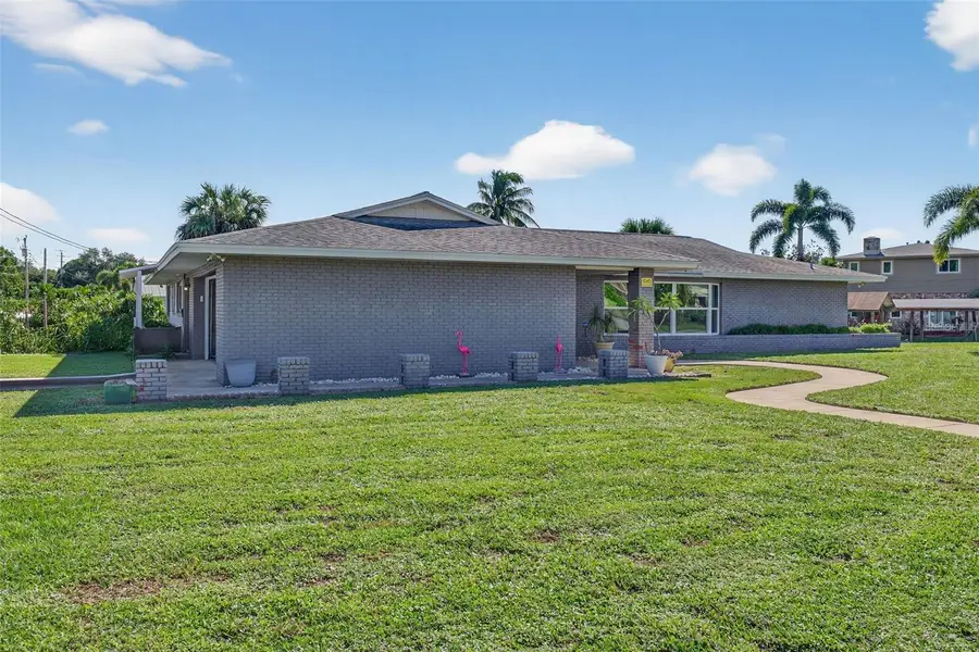 1040 Carrigan Boulevard, Merritt Island, FL 32952 - Image #3