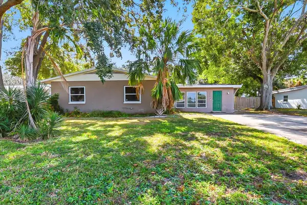 1300 79th Avenue N, ST PETERSBURG, FL 33702