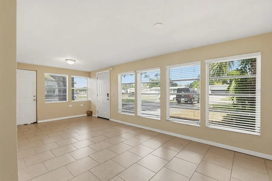 1300 79th Avenue N, Saint Petersburg, FL 33702 - Image #3