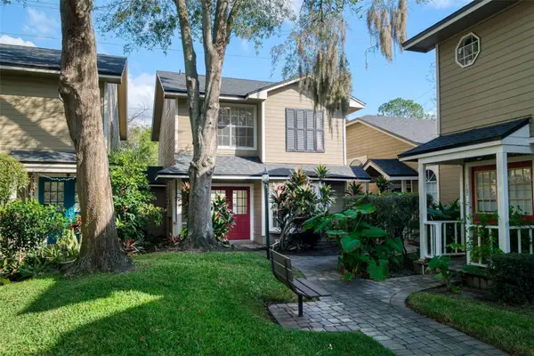 6040 Scotchwood Glen #105, ORLANDO, FL 32822