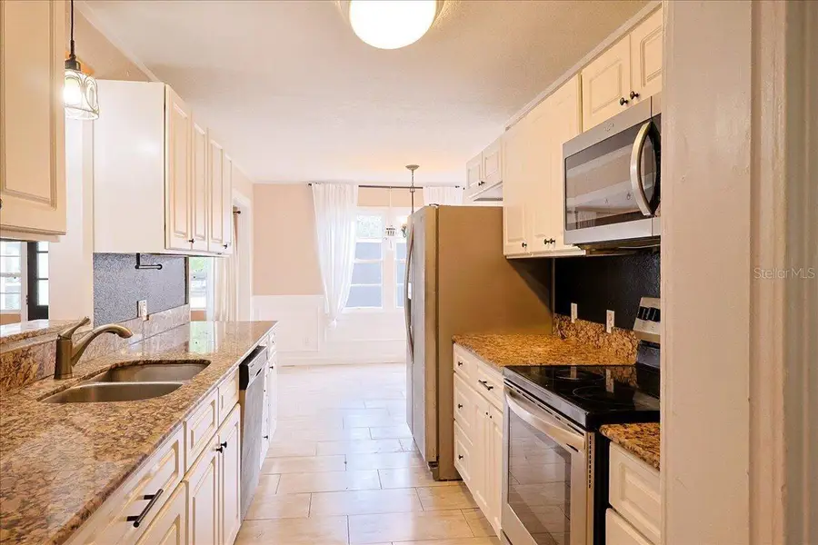 731 W Voorhis Avenue, Deland, FL 32720 - Image #2