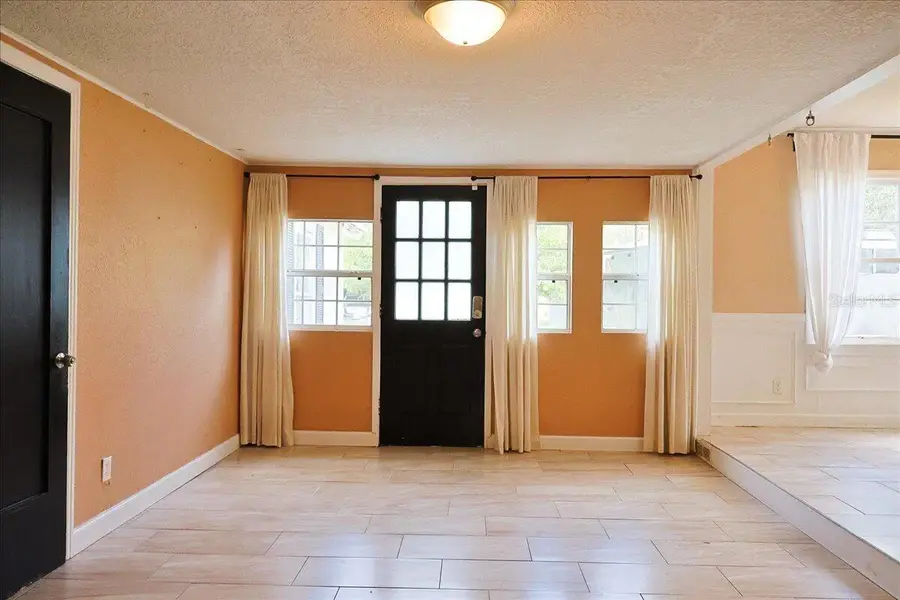 731 W Voorhis Avenue, Deland, FL 32720 - Image #3