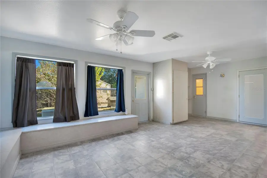 6019 Long Peak Drive, Orlando, FL 32810 - Image #2