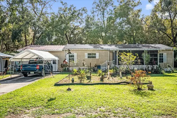 8512 Treasure Island Road, LEESBURG, FL 34788