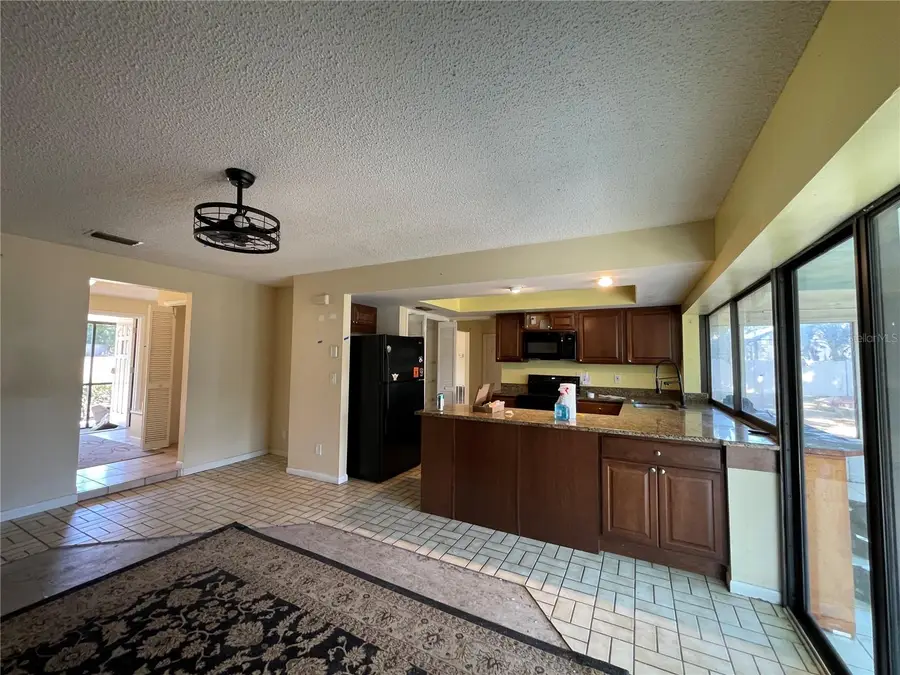 2204 Cherokee Trail, Valrico, FL 33594 - Image #2