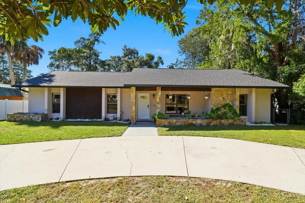 807 N Hollywood Circle, Crystal River, FL 34429 - Image #1