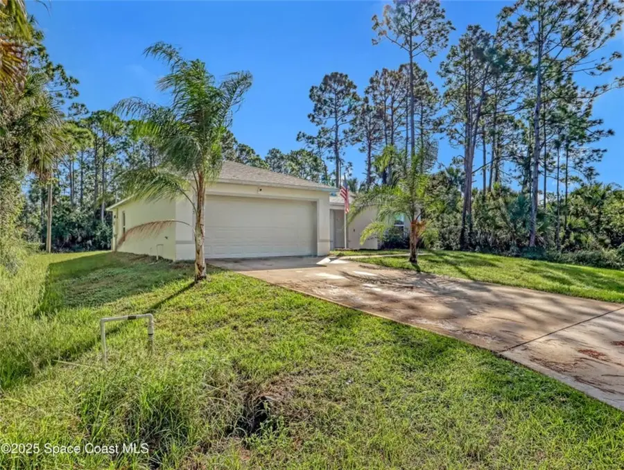 875 Natroma Avenue Sw, Palm Bay, FL 32908 - Image #2