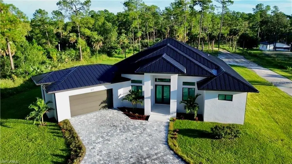 927 12th Avenue Ne, Naples, FL 34120 - Image #1