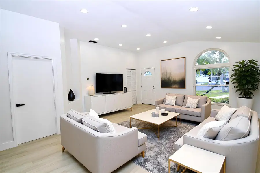 13923 Tallowridge Court, Orlando, FL 32837 - Image #3