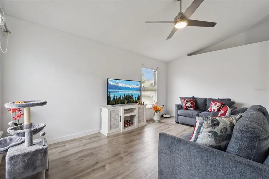 2409 Lincolnshire Court, Kissimmee, FL 34743 - Image #2