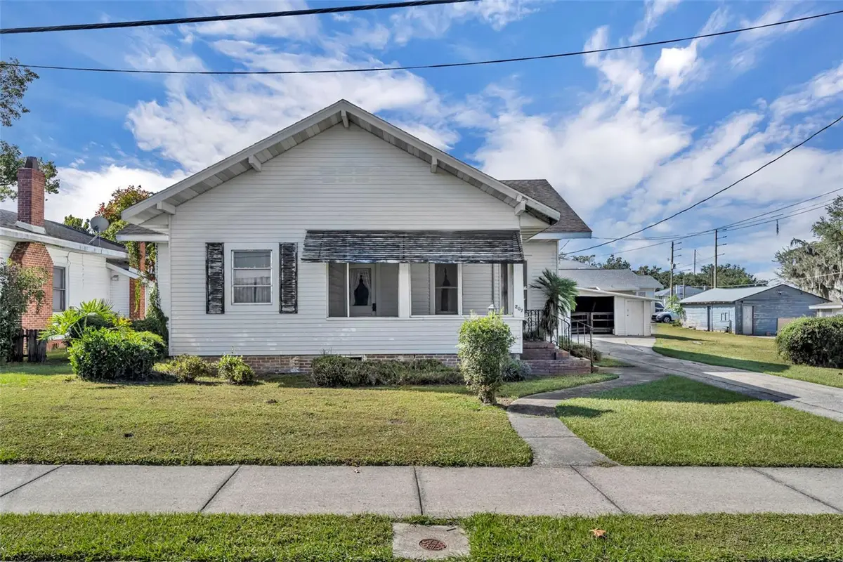 207 N Perkins Street, Leesburg, FL 34748 - Image #1