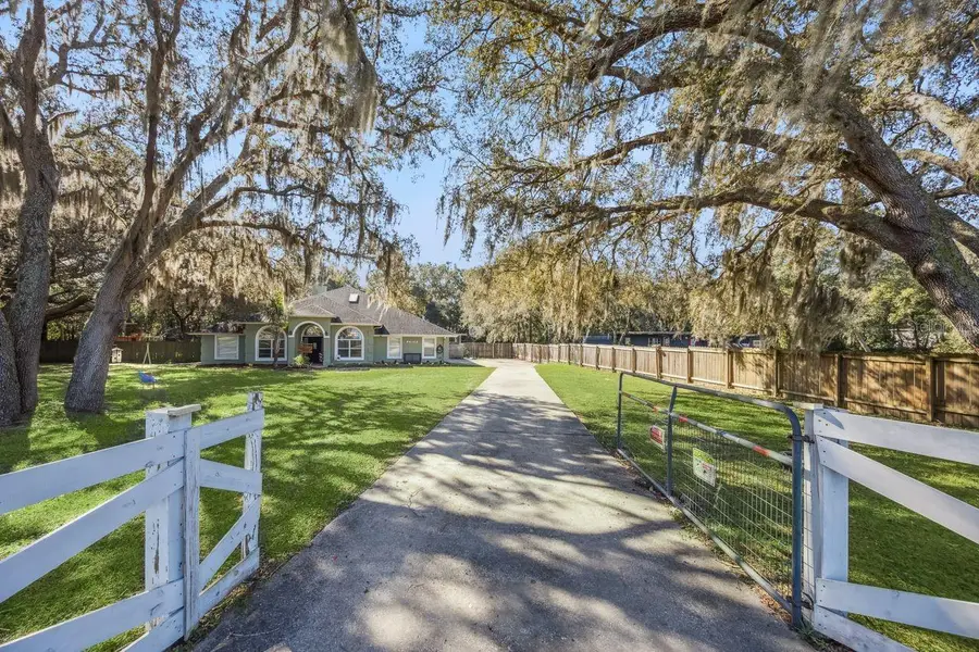 23934 Wolf Branch Road, Sorrento, FL 32776 - Image #2