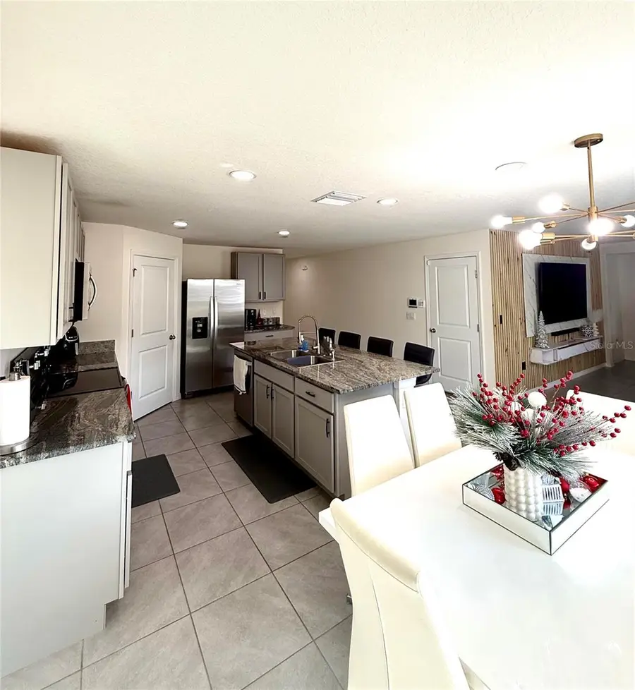 3727 Capri Coast Drive, Plant City, FL 33565 - Image #3