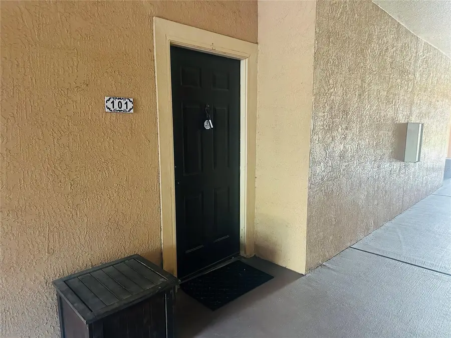 5560 Metrowest Boulevard #101, Orlando, FL 32811 - Image #2