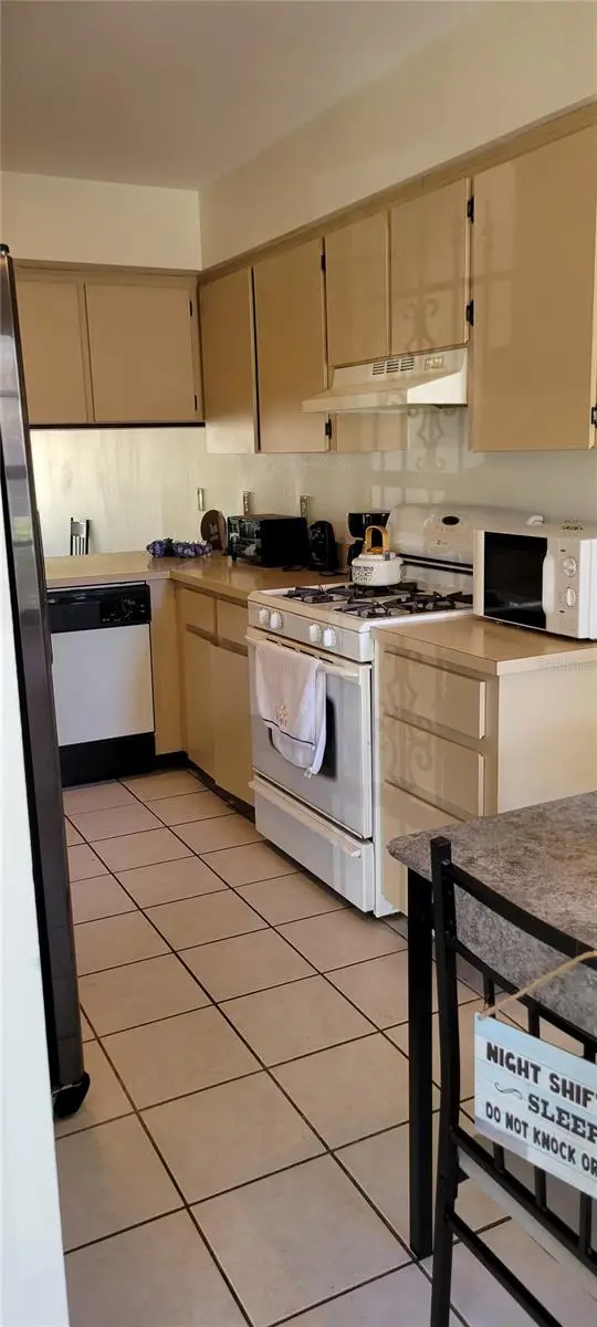 2218 Abbey Road, Winter Haven, FL 33880 - Image #3