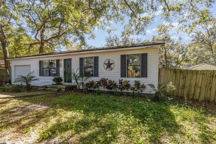 25824 Shawnee Street, Sorrento, FL 32776 - Image #2