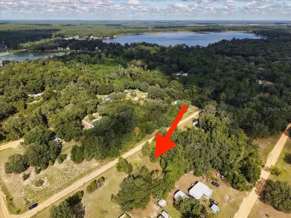 N Helmers Avenue, INTERLACHEN, FL 32148