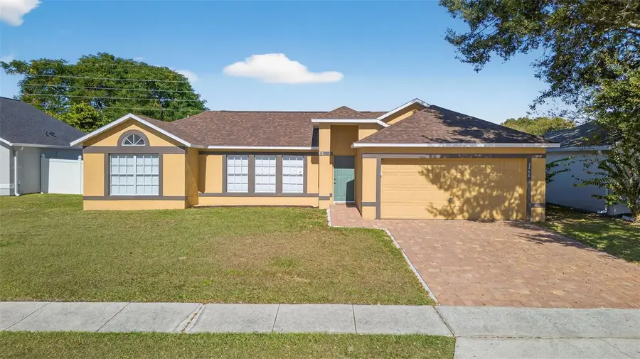 2346 Queenswood Circle, Kissimmee, FL 34743 - Image #2