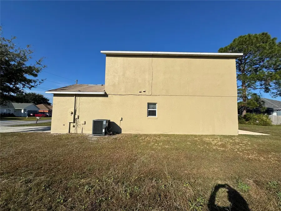 681 Basingstoke Court, Kissimmee, FL 34758 - Image #2