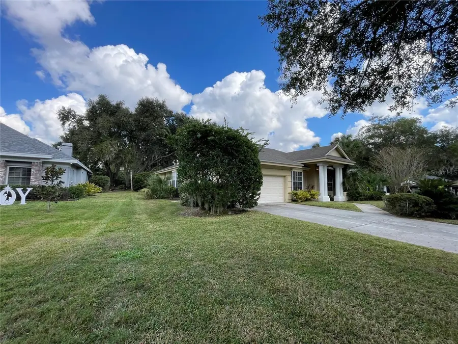 4706 Kinross Court, Valrico, FL 33596 - Image #2