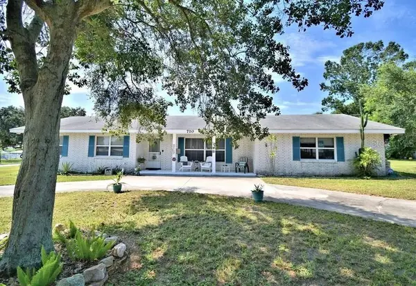 710 Highland Avenue, DUNDEE, FL 33838