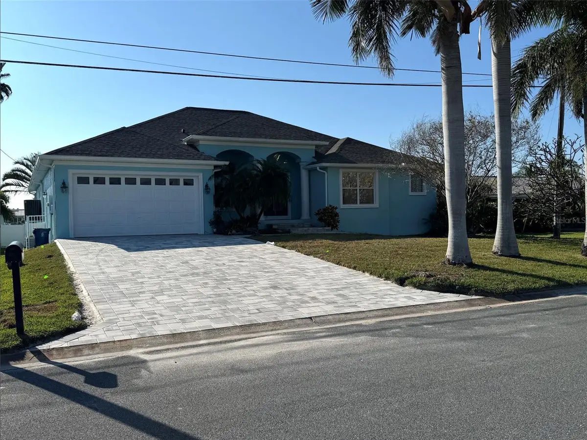 11850 7th Street E, Treasure Island, FL 33706 - Image #1