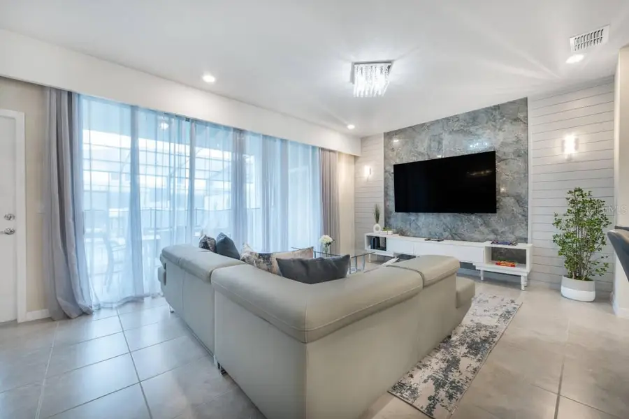 4030 Lana Avenue, Davenport, FL 33897 - Image #3