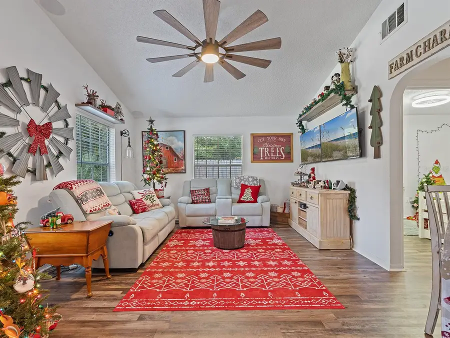 25336 Saint Anne Street, Sorrento, FL 32776 - Image #2