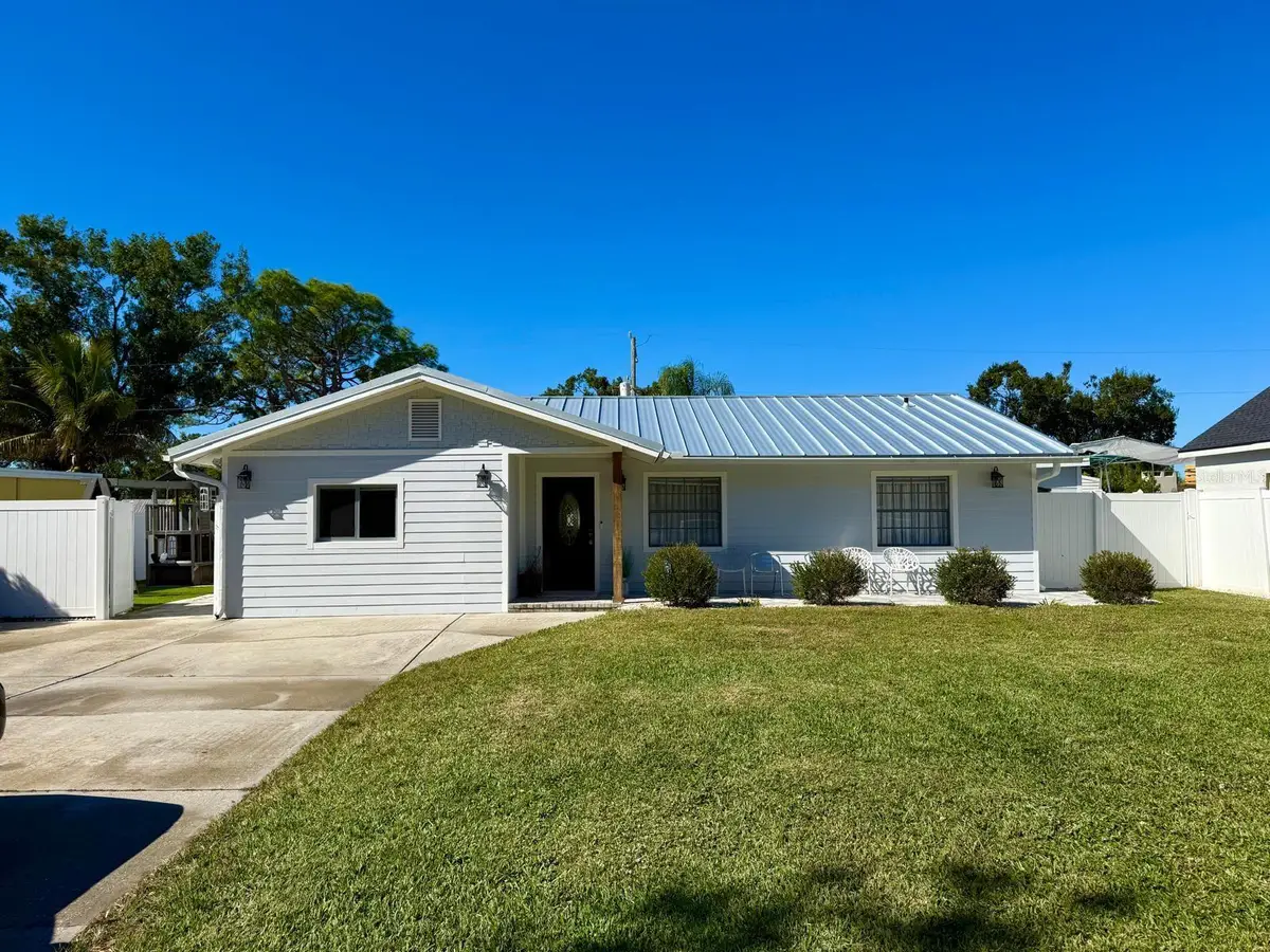 1057 Willis Avenue, Sarasota, FL 34232 - Image #1