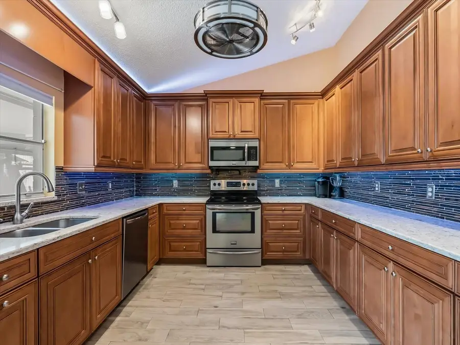 2034 Ambergris Drive, Orlando, FL 32822 - Image #3