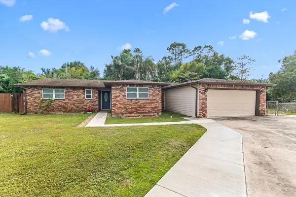 3707 Sunny Drive, MIMS, FL 32754