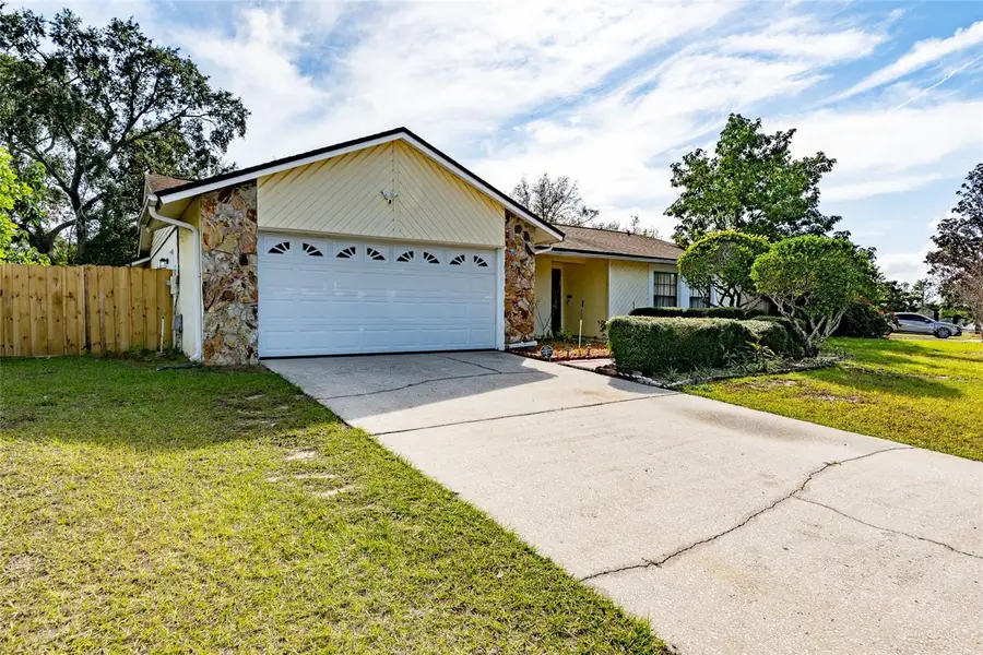 2903 Silver Ridge Drive, Orlando, FL 32818 - Image #2