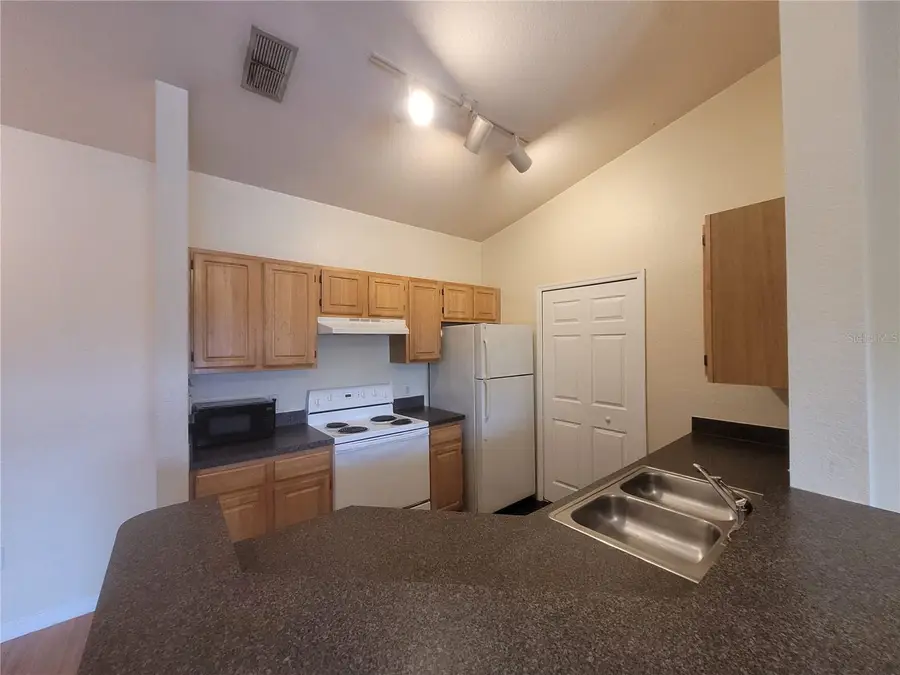 5961 Westgate Drive #2034, Orlando, FL 32835 - Image #2