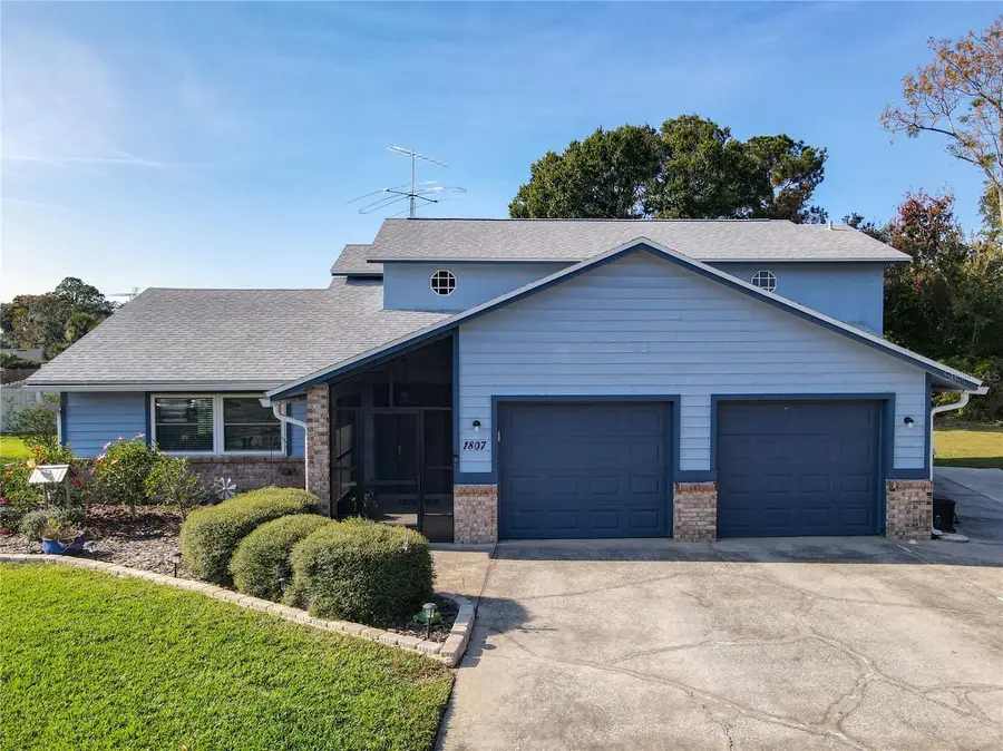 1807 Virginia Court, Tavares, FL 32778 - Image #2