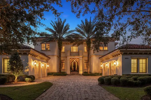 10024 Enchanted Oak Drive, GOLDEN OAK, FL 32836