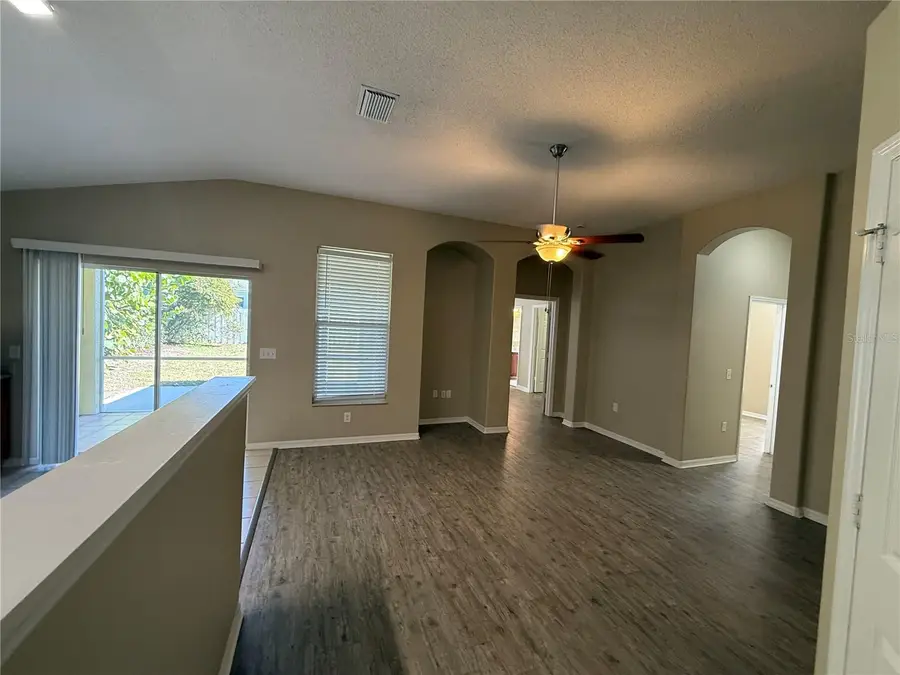 6242 White Clover Circle, Lakewood Ranch, FL 34202 - Image #3