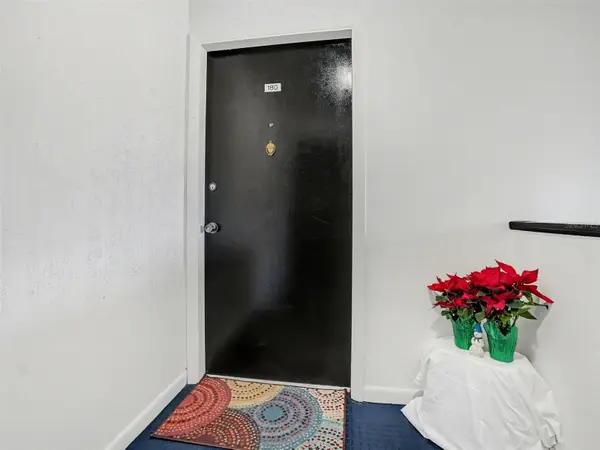 525 Conway Road #180, ORLANDO, FL 32807