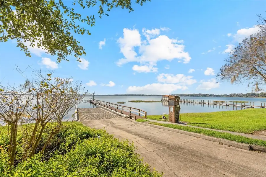 717 Strihal Loop, Oakland, FL 34787 - Image #2