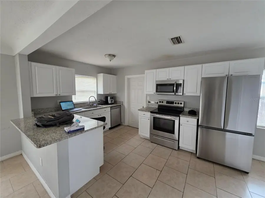 2728 39th Avenue N, Saint Petersburg, FL 33714 - Image #2