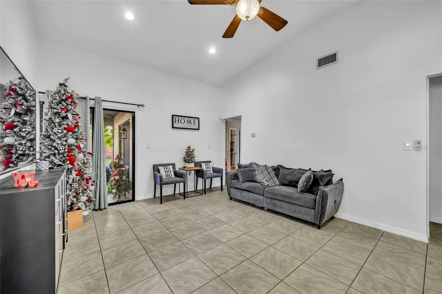 1831 Summit Chase Avenue, Apopka, FL 32703 - Image #3
