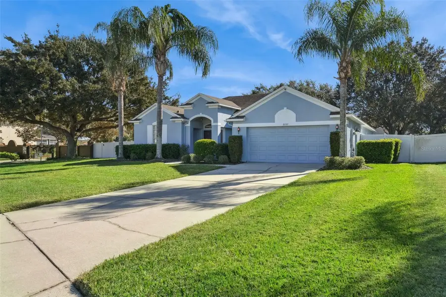 2237 Wintermere Pointe Drive, Winter Garden, FL 34787 - Image #2