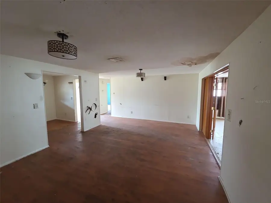 7441 1st Street N, Saint Petersburg, FL 33702 - Image #3