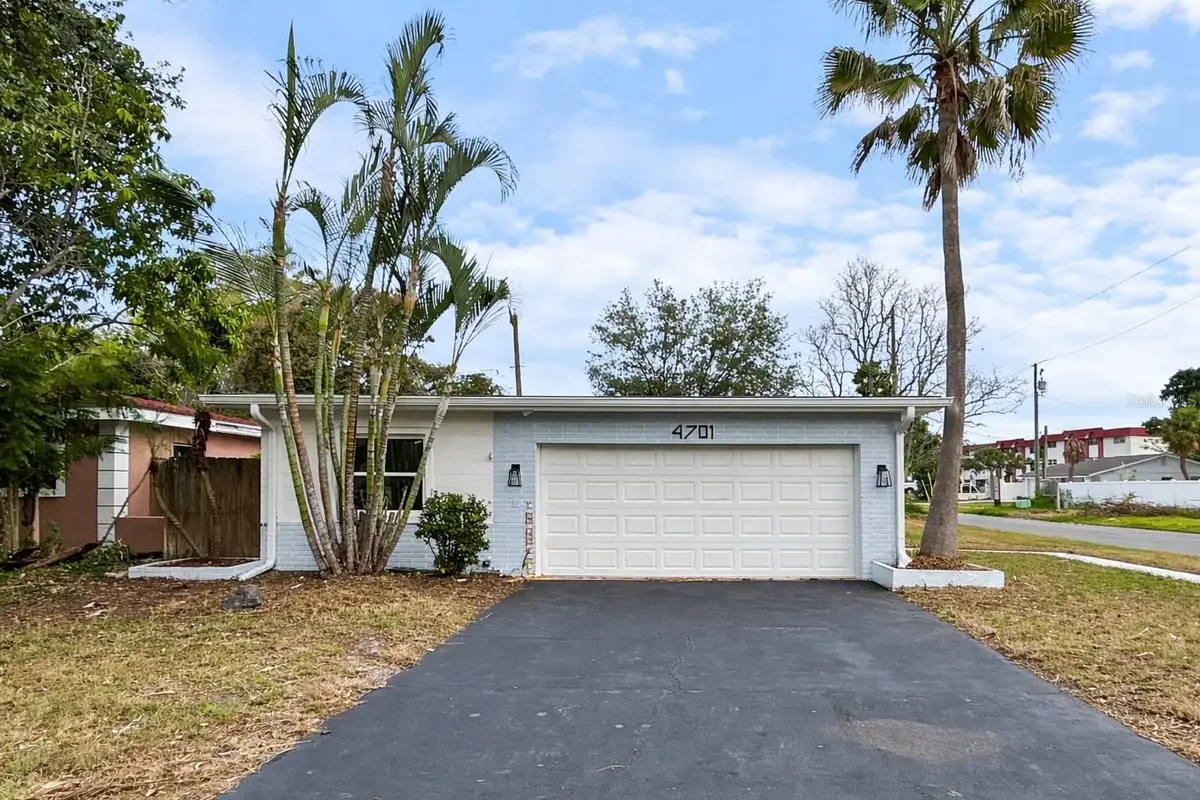 4701 Chancellor Street Ne, Saint Petersburg, FL 33703 - Image #1