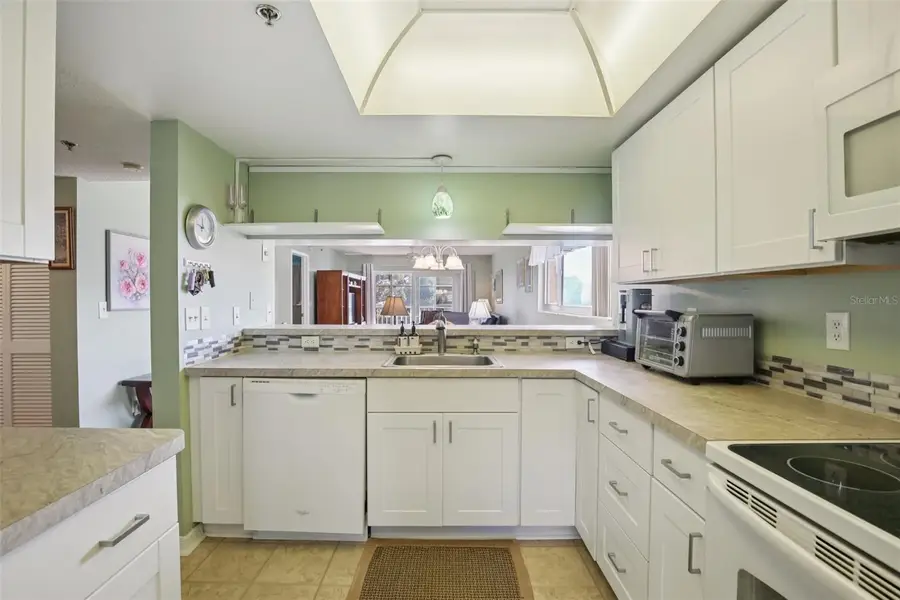 9461 Harbor Greens Way #308, Seminole, FL 33776 - Image #2