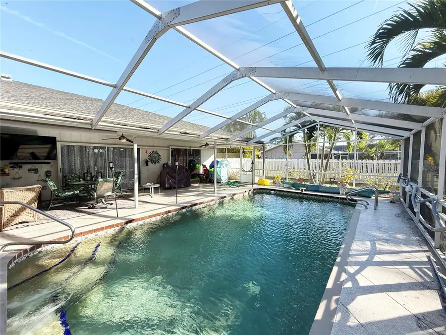 1015 Sorrento Woods Boulevard, Nokomis, FL 34275 - Image #2