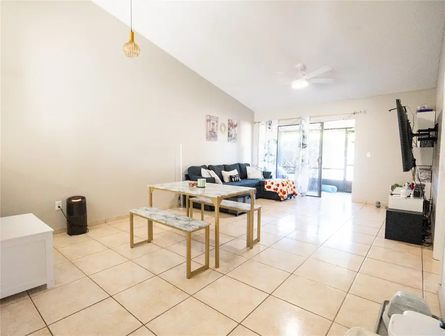 32 Silver Oak Circle, Kissimmee, FL 34743 - Image #2