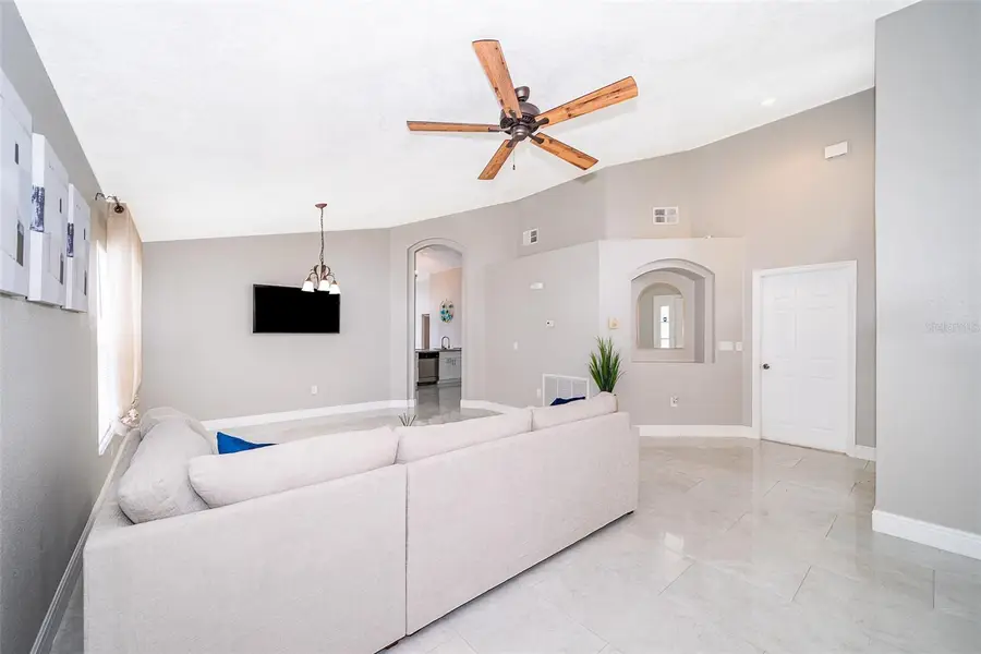 207 Langham Drive, Davenport, FL 33897 - Image #3