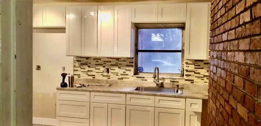 8510 N Seminole Avenue, Tampa, FL 33604 - #2