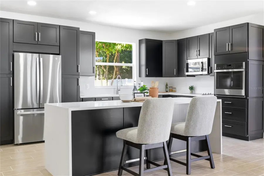 2706 Gretagreen Court, Orlando, FL 32835 - Image #3