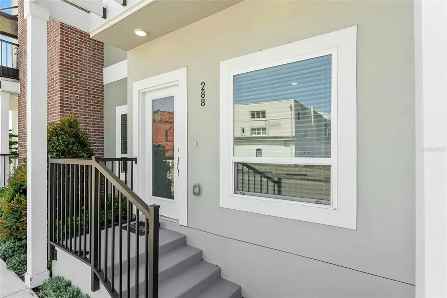 288 N Oak Avenue, Sanford, FL 32771 - #3